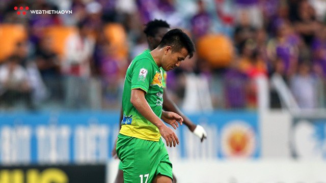 Thảm bại trong ngày Hà Nội FC nâng Cup, XSKT Cần Thơ thất thế trong cuộc đua trụ hạng