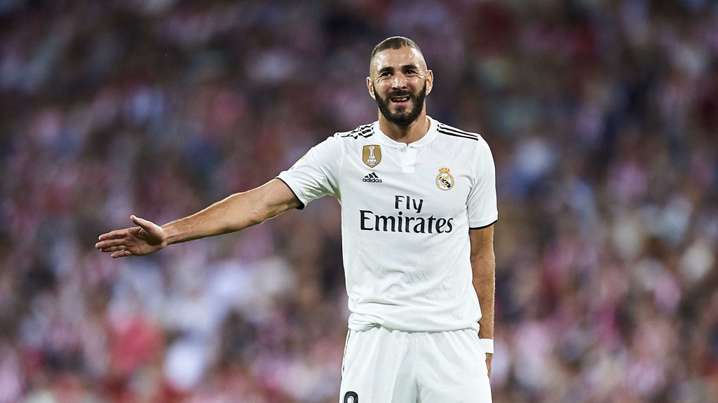 Benzema cầu “vận may” giải cơn hạn bàn thắng giúp Real hạ CSKA Moscow