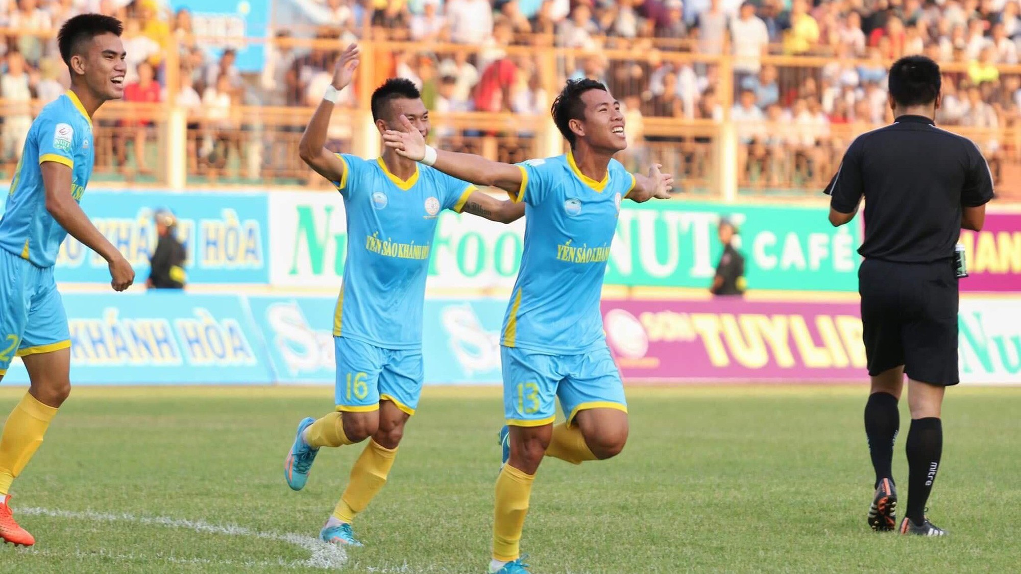 Trực tiếp V.League 2018 Vòng 25: Sanna Khánh Hòa BVN - Sông Lam Nghệ An