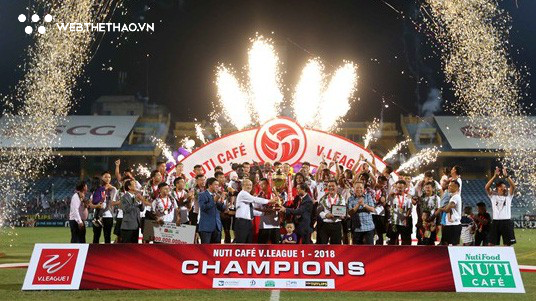 Bầu Hiển nói về tầm châu lục, kỷ lục của Hà Nội FC và trận derby lịch sử với Thể Công