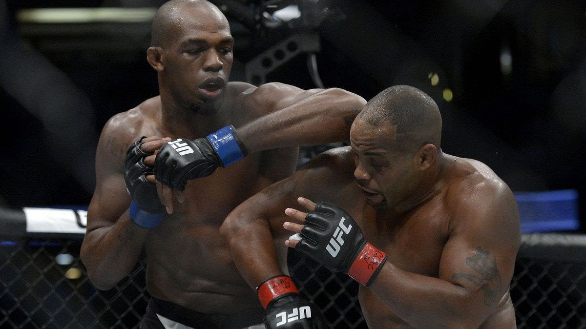 Dana White khẳng định muốn tổ chức trận Jones - Cormier lần 3