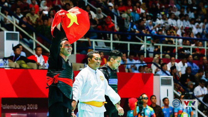 HLV Nguyễn Văn Hùng: Từ tay chơi đến ông thầy đúc vàng pencak silat - Ảnh 5. HLV Nguyễn Văn Hùng: Từ tay chơi đến ông thầy đúc vàng pencak silat - Ảnh 5.