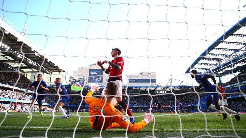 Mourinho giải thích chiến thuật chống tình huống cố định của MU, gián tiếp thừa nhận Pogba mắc sai lầm