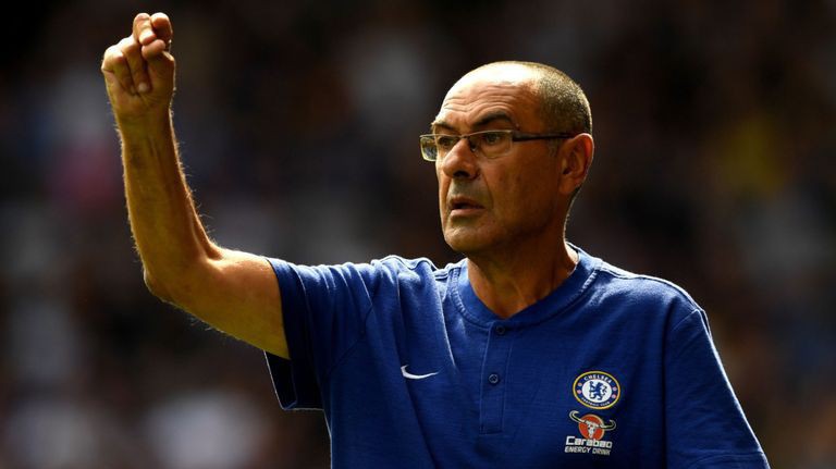 Jose Mourinho hẳn phải hài lòng khi nghe Sarri nói về mình trước cuộc đối đầu giữa Chelsea và Man Utd