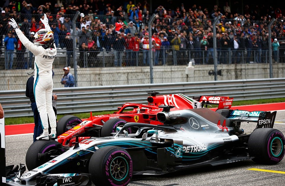 Hamilton đổ lỗi cho Mercedes khiến thất bại ở US GP - Ảnh 3. Hamilton đổ lỗi cho Mercedes khiến thất bại ở US GP - Ảnh 3.