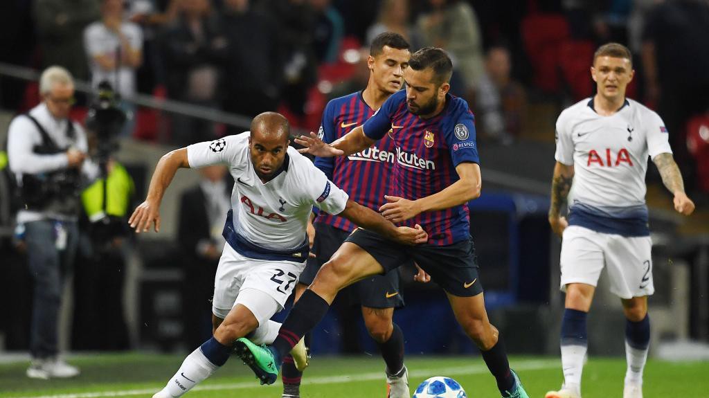 Nhận định tỷ lệ cược kèo bóng đá tài xỉu trận Barcelona vs Inter Milan