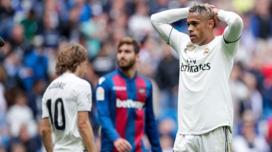 Thất vọng với cuộc khủng hoảng ở Real Madrid, Marcelo yêu cầu được sang Juventus để tái ngộ Ronaldo
