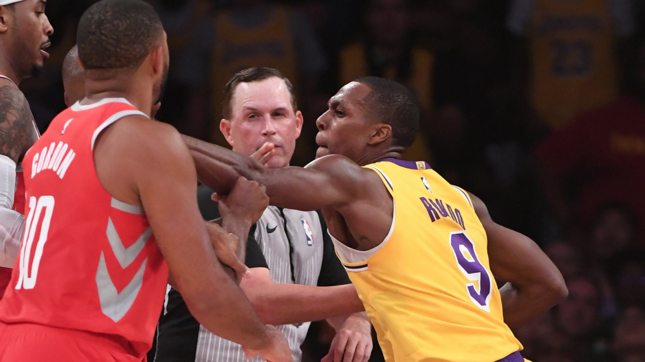 Rajon Rondo đã phun nước bọt, Brandon Ingram đấm như một võ sĩ và những điều bạn có thể đã bỏ qua trong pha ẩu đả