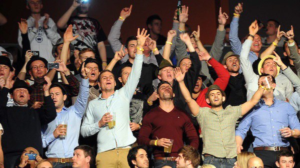 Thói xấu kinh điển của fan võ thuật vòng quanh thế giới