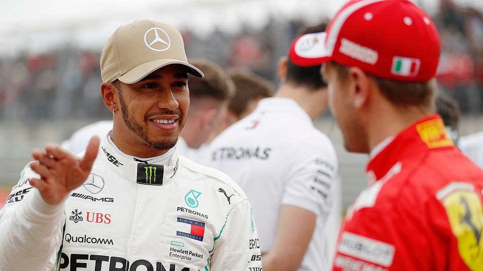 Hamilton đổ lỗi cho Mercedes khiến thất bại ở US GP