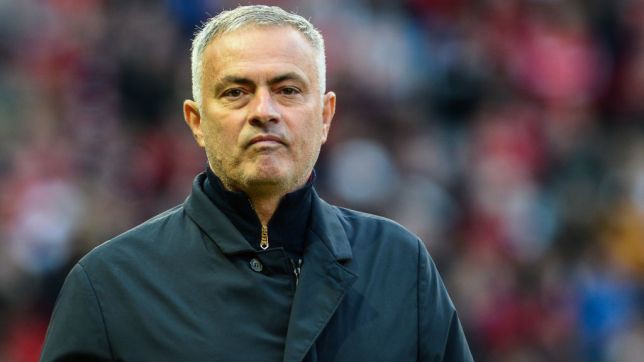 Jose Mourinho phủ nhận tin đồn tái ngộ Real Madrid, muốn gia hạn hợp đồng với Man Utd