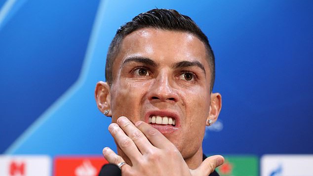 Hy vọng cho Man Utd khi Ronaldo cứ gặp Mourinho là “tắt điện”