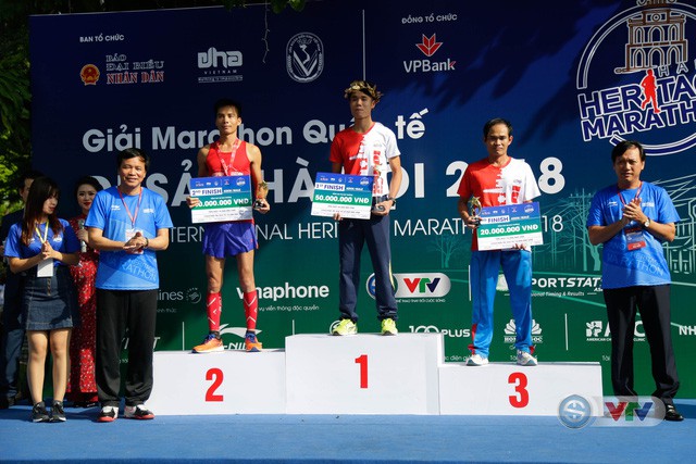 Cụ ông 70 hụt KLTG marathon vì đồng hồ GPS - Ảnh 3. Cụ ông 70 hụt KLTG marathon vì đồng hồ GPS - Ảnh 3.