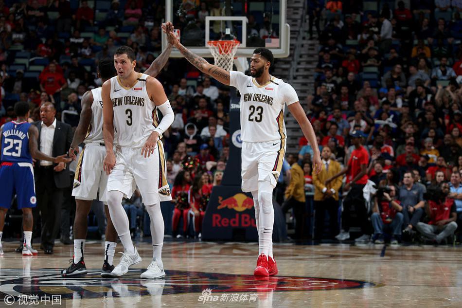 Đồng đội nghẹt nòng, Anthony Davis vượt khó gánh thành công New Orleans Pelicans - Ảnh 2.