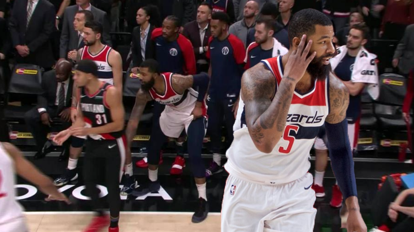 Cạn lời với pha... tụt quần đối phương ngay thời khắc quyết định của ngôi sao Washington Wizards