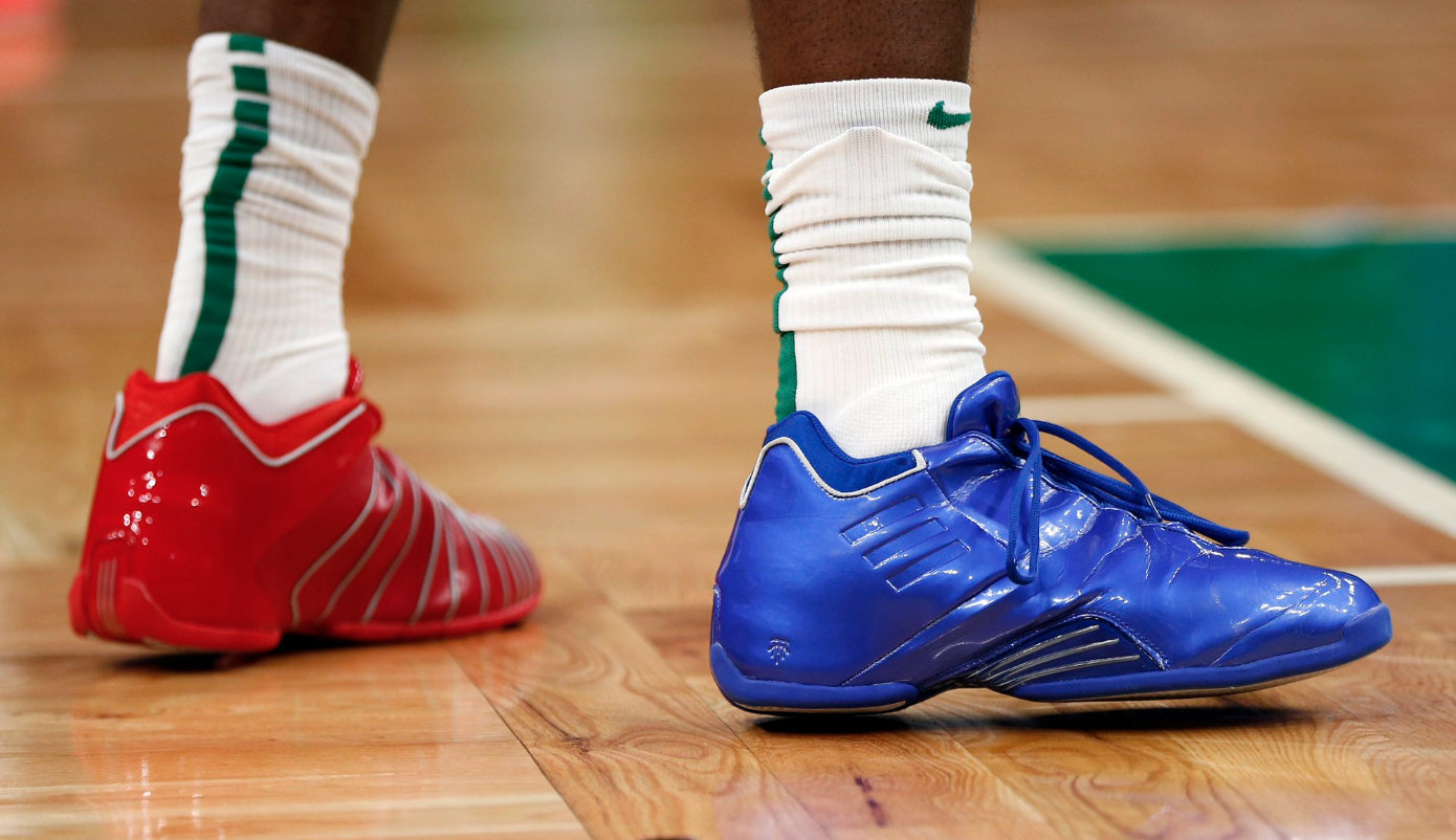 Top những đôi giày bóng rổ đẹp và độc nhất trong tuần mở màn NBA 2018-19 - Ảnh 1. Top những đôi giày bóng rổ đẹp và độc nhất trong tuần mở màn NBA 2018-19 - Ảnh 1.