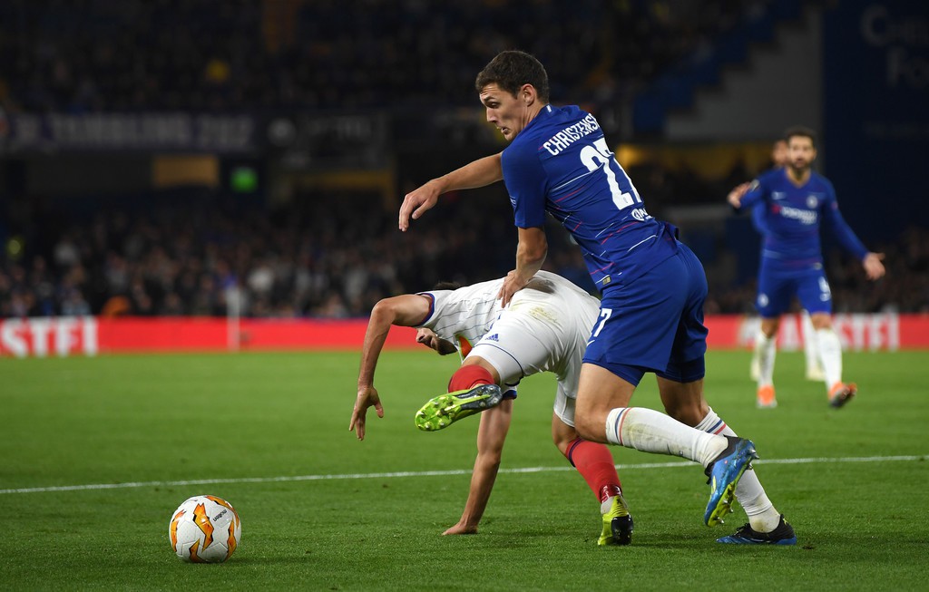Sarri xoay vòng 6 vị trí, đội hình Chelsea đá Europa League sẽ thay đổi thế nào? - Ảnh 4.