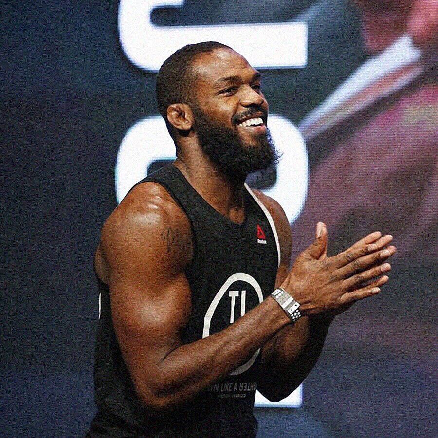 Jon Jones: Chỉ cần 2 năm tập Boxing để thượng đài với những tay đấm hàng đầu thế giới? - Ảnh 2. Jon Jones: Chỉ cần 2 năm tập Boxing để thượng đài với những tay đấm hàng đầu thế giới? - Ảnh 2.