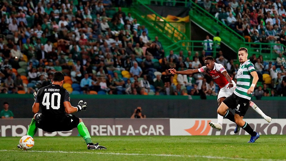 "Gà son" Welbeck và những điểm nhấn từ chiến thắng thứ 11 liên tiếp của Arsenal
