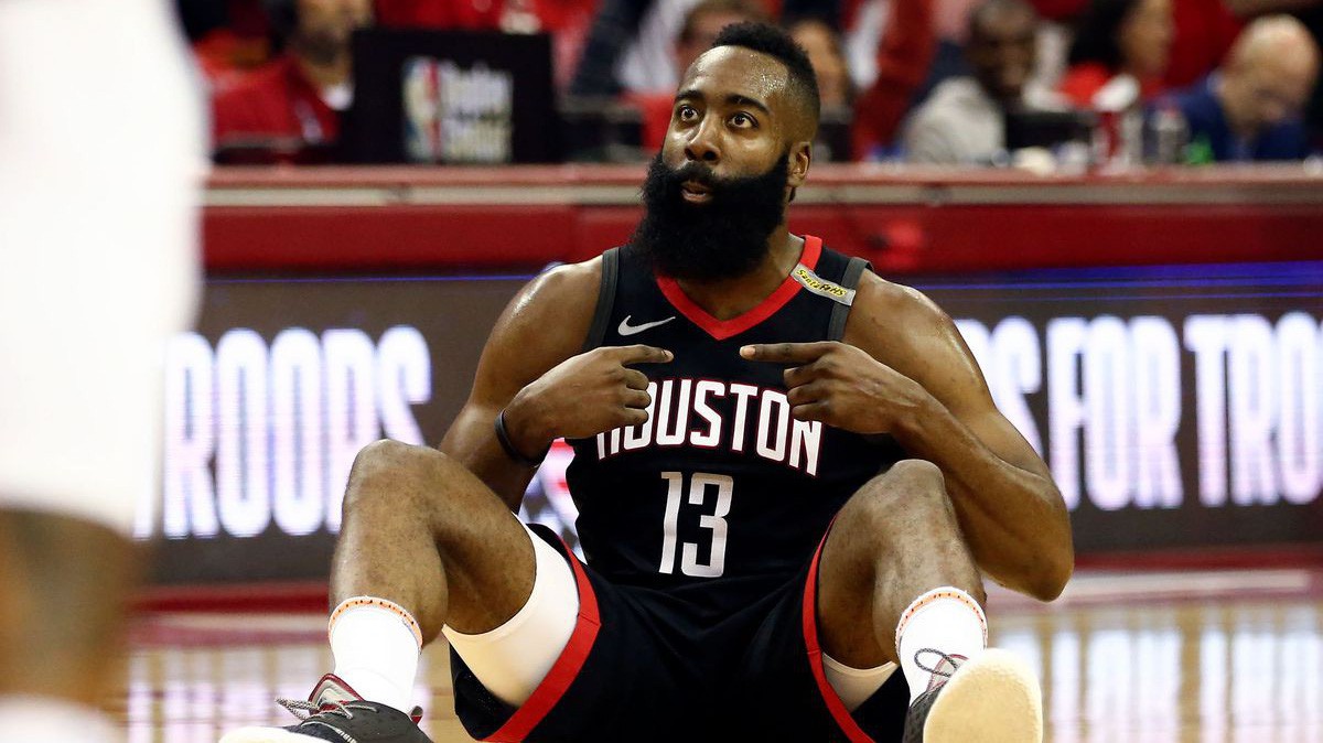 Luật NBA khiến Houston Rockets khó lòng dùng kế 4 đổi 1 để chiếm Jimmy Butler