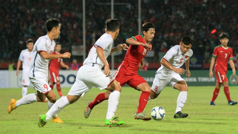 Từ thành tích của U19 Việt Nam: Năm “hạn” của bóng đá trẻ!