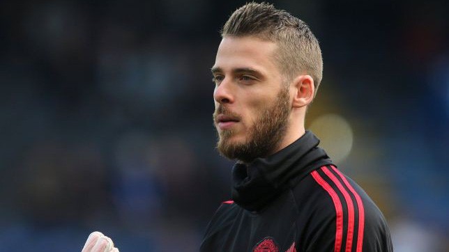 HLV Mourinho lo ngại sẽ mất trắng De Gea vào tay Juventus