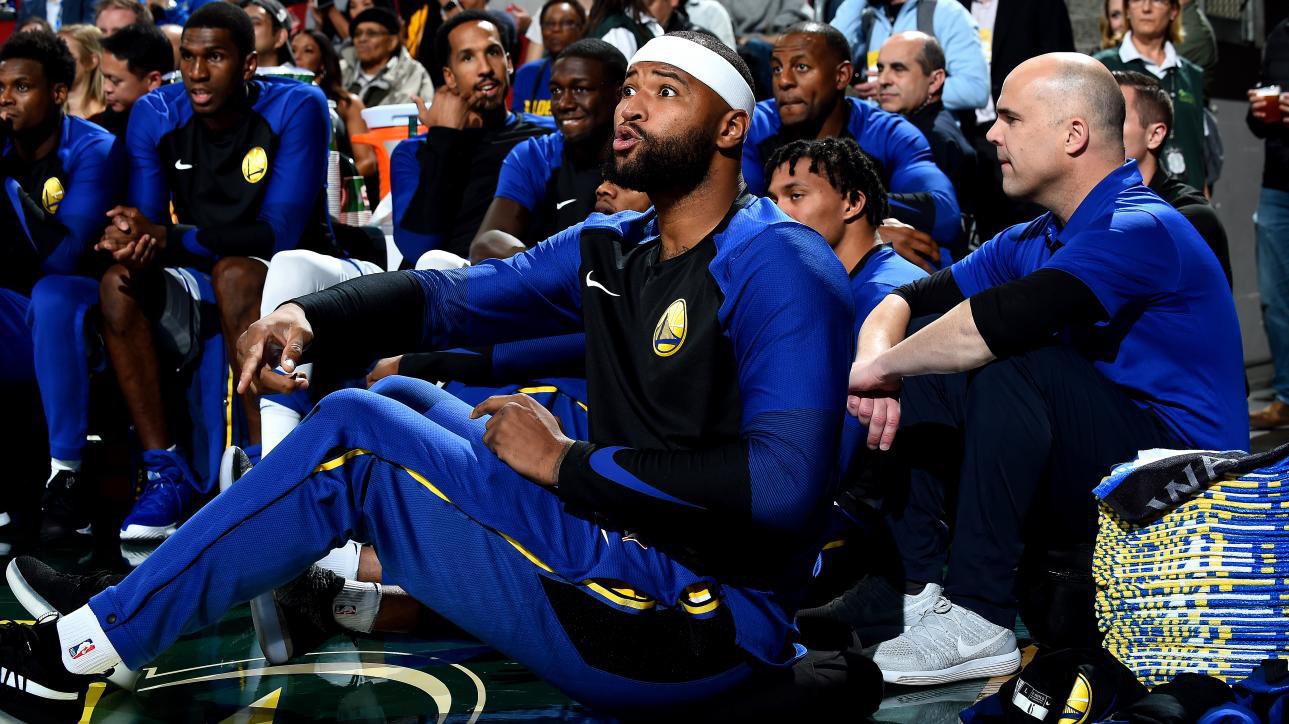 Chưa được đánh trận nào mà DeMarcus Cousins đã ăn một lỗi kỹ thuật và bị đuổi khỏi sân