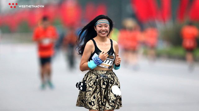 Longbien Marathon 2018: Ngập tràn những sắc màu ấn tượng