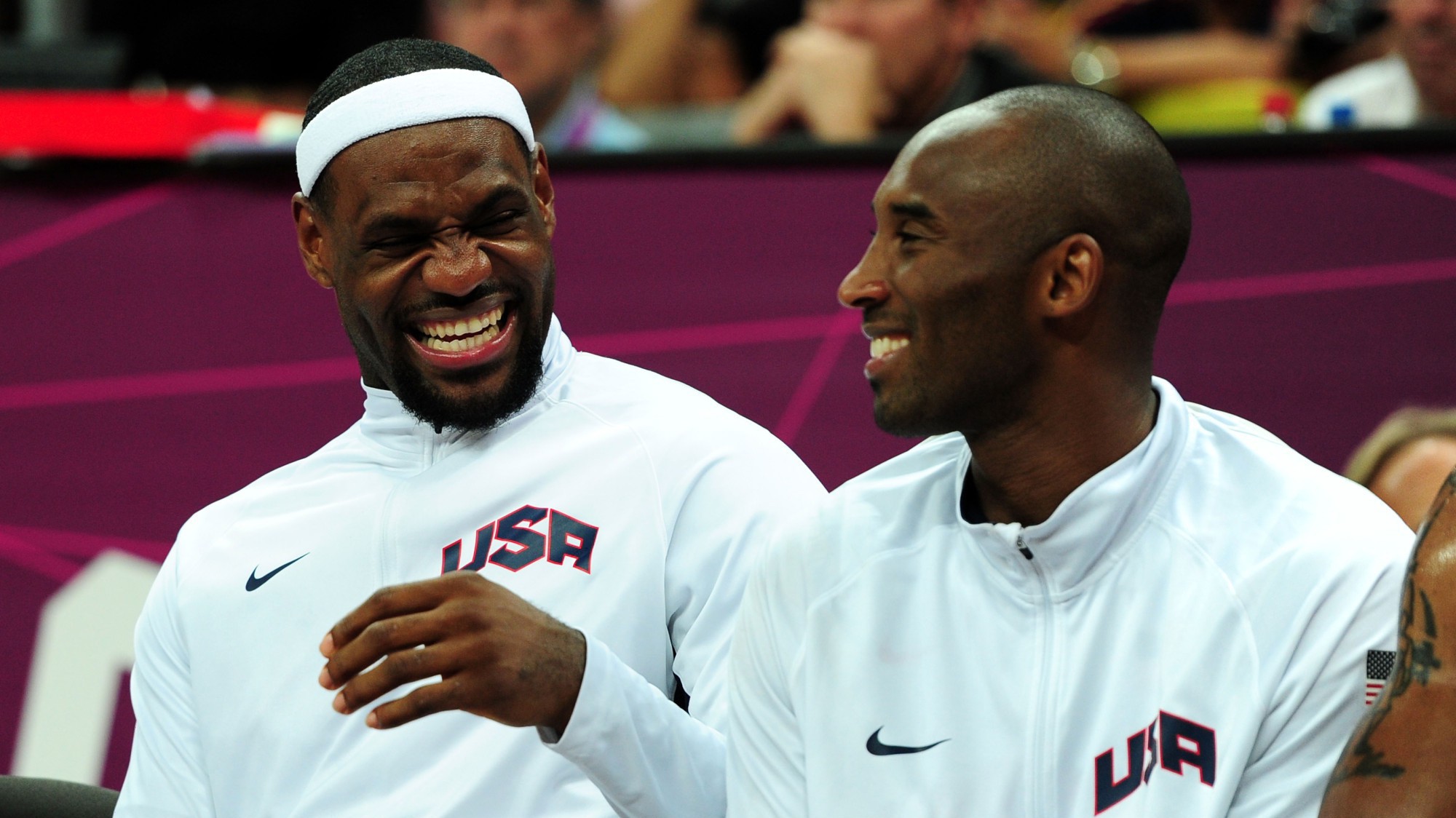Vừa về Los Angeles Lakers, LeBron James đã được vinh dự thừa hưởng "di sản" từ Kobe Bryant