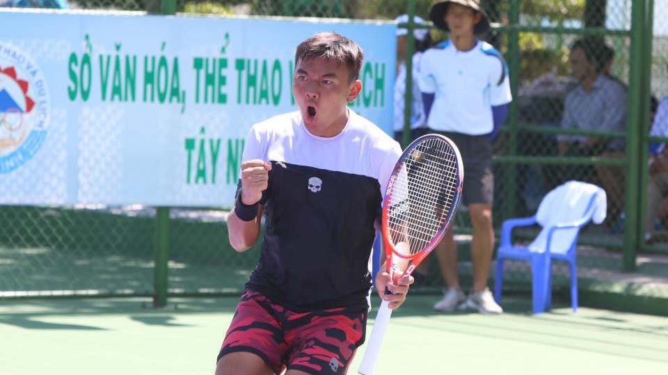Vietnam F5 Futures 2018: Lý Hoàng Nam "lột xác" ngoạn mục sau set 1 thảm họa