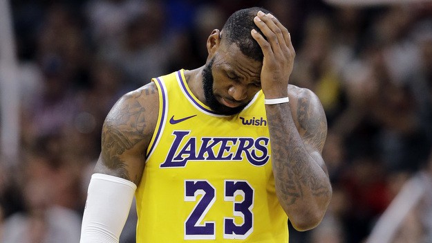LeBron James bắt đầu mất kiên nhẫn ở Los Angeles Lakers