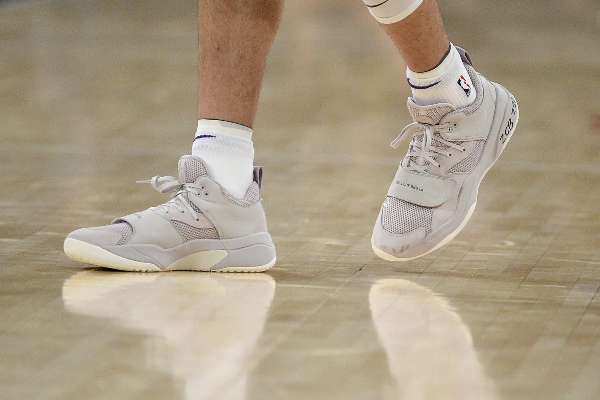 Big Baller Brand ZO2.19 của Lonzo Ball. Big Baller Brand ZO2.19 của Lonzo Ball.