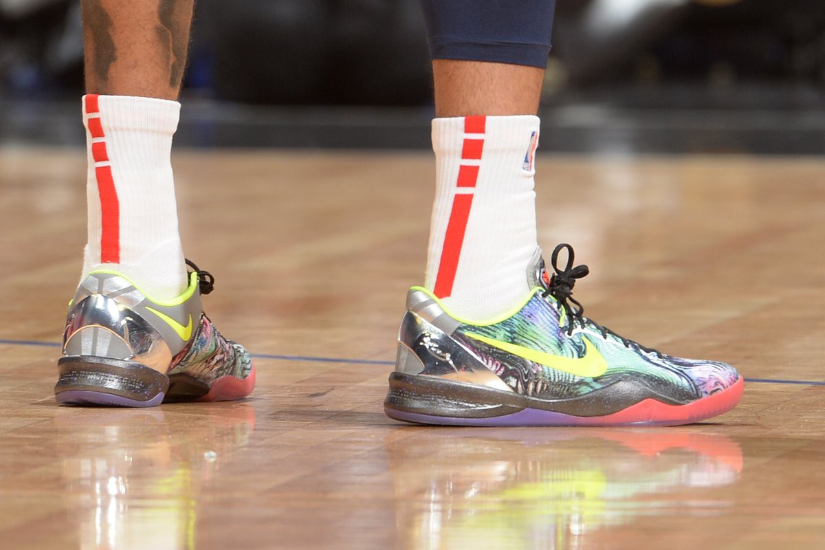 Một thành viên trong bộ sưu tập Nike Kobe Prelude xuất hiện trên chân của Kelly Oubre Jr. Một thành viên trong bộ sưu tập Nike Kobe Prelude xuất hiện trên chân của Kelly Oubre Jr.