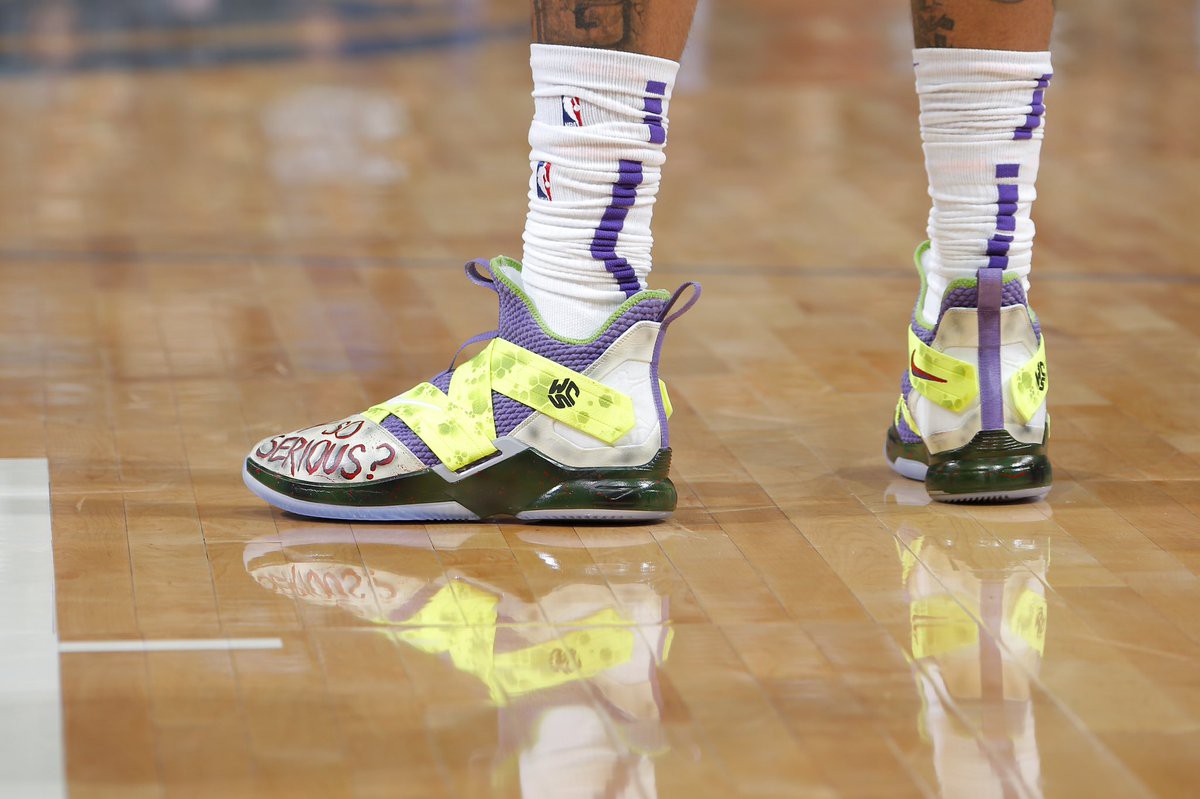 Nike LeBron Soldier XII phiên bản vẽ tay với cảm hứng từ Halloween của Willey Cauley-Stein Nike LeBron Soldier XII phiên bản vẽ tay với cảm hứng từ Halloween của Willey Cauley-Stein