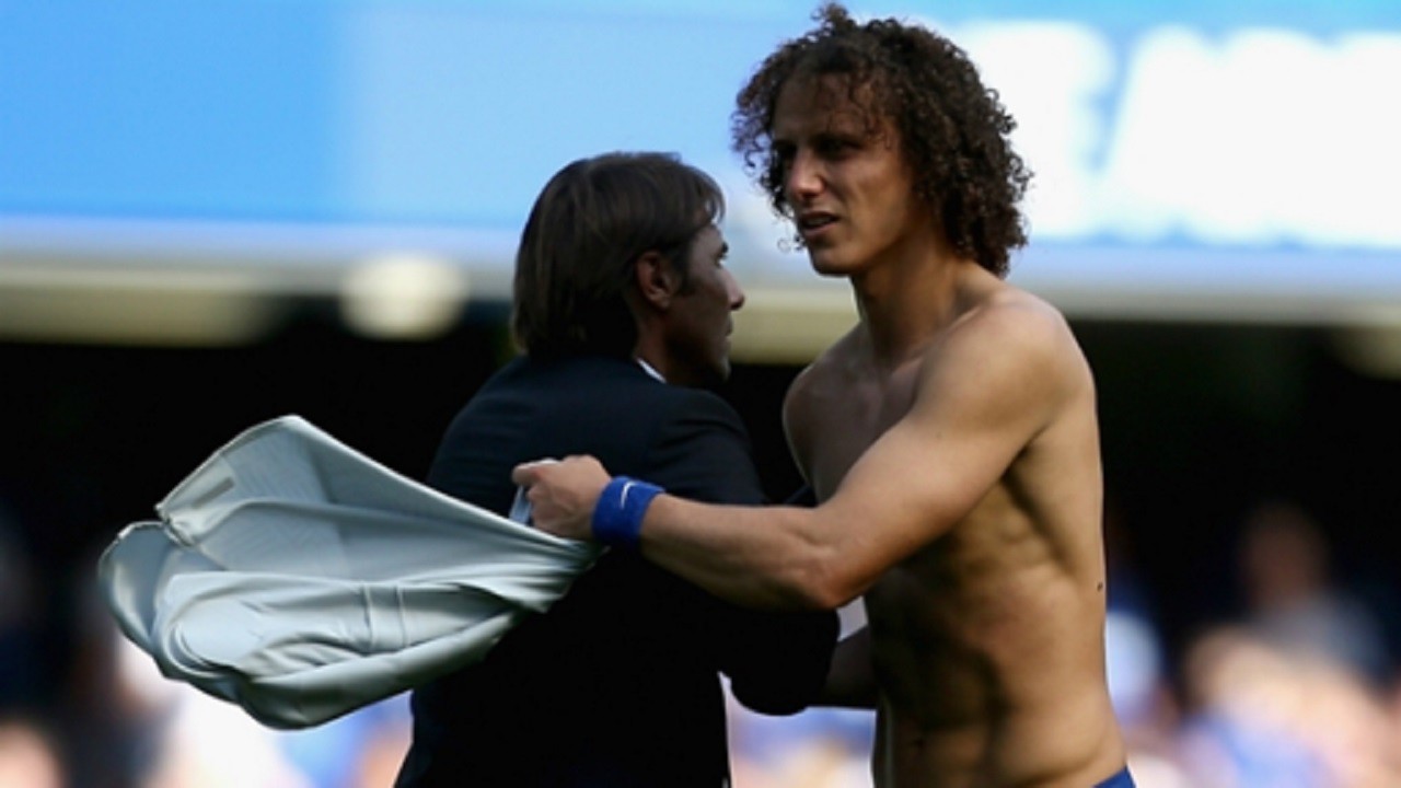 Willian tiết lộ sự khác biệt giữa Sarri với Mourinho và Conte - Ảnh 2.