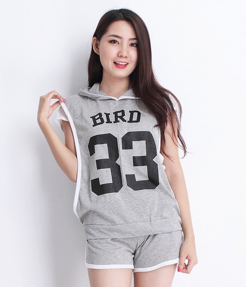 Đồ bộ thể thao nữ giá rẻ: Thế nào mới thực sự là rẻ? - Ảnh 1. Đồ bộ thể thao nữ giá rẻ: Thế nào mới thực sự là rẻ? - Ảnh 1.