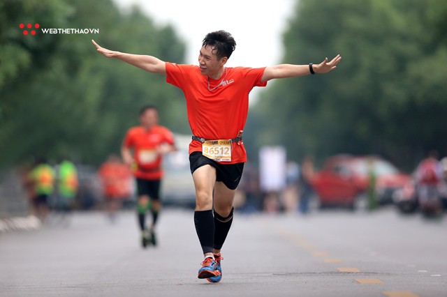 Longbien Marathon 2018: Họ đã lướt trên những đôi cánh của ước mơ! - Ảnh 14. Longbien Marathon 2018: Họ đã lướt trên những đôi cánh của ước mơ! - Ảnh 14.