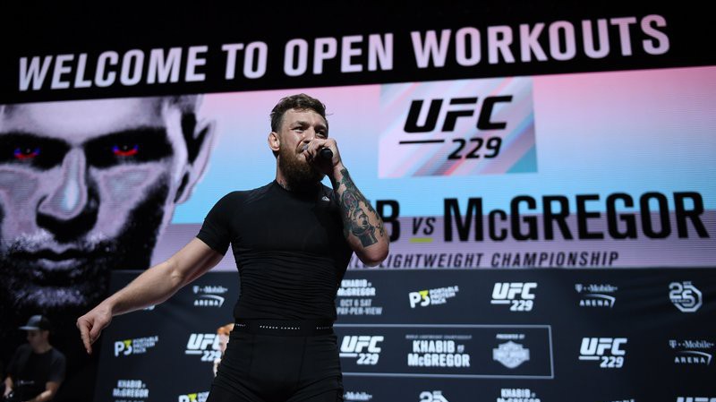 Conor McGregor chê Khabib Nurmagomedov: Quá dễ để có một chiến thắng Knockout!