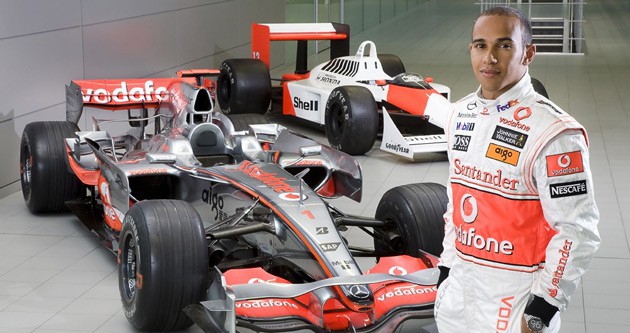 Lewis Hamilton sẽ gắn bó với Mercedes đến tận năm 2023? - Ảnh 3. Lewis Hamilton sẽ gắn bó với Mercedes đến tận năm 2023? - Ảnh 3.
