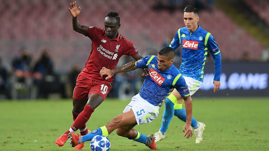 Liverpool gặp điều không tưởng sau 11 năm và 5 điểm nhấn từ trận gặp Napoli