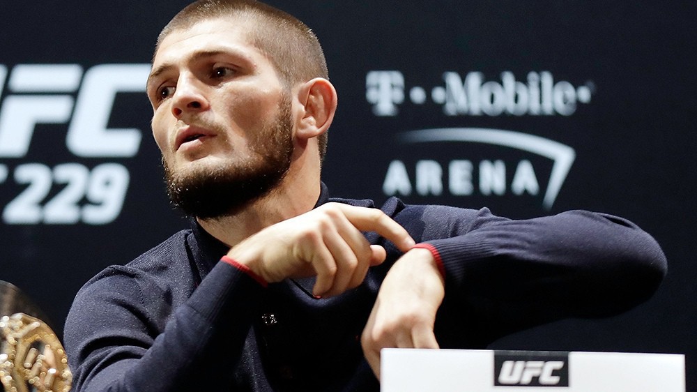 Họp báo UFC 229: Conor McGregor đến muộn, Khabib Nurmagomedov bỏ về