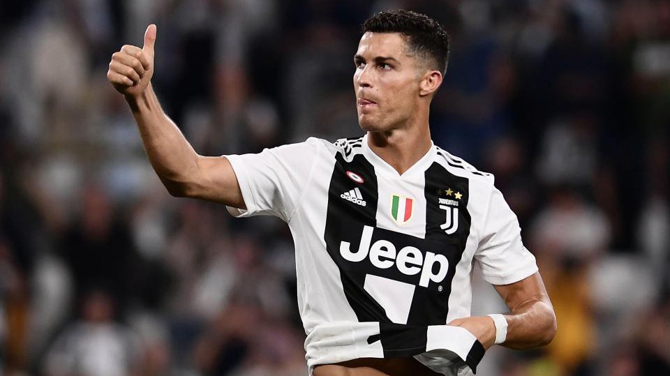 HLV Allegri ra quyết định với Ronaldo giữa scandal cáo buộc hiếp dâm