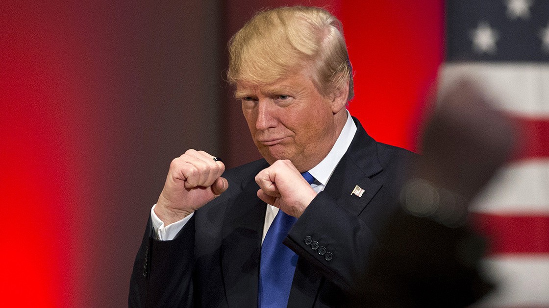 Tổng thống Trump tự tin đủ khả năng "solo" Putin trên sàn Quyền Anh