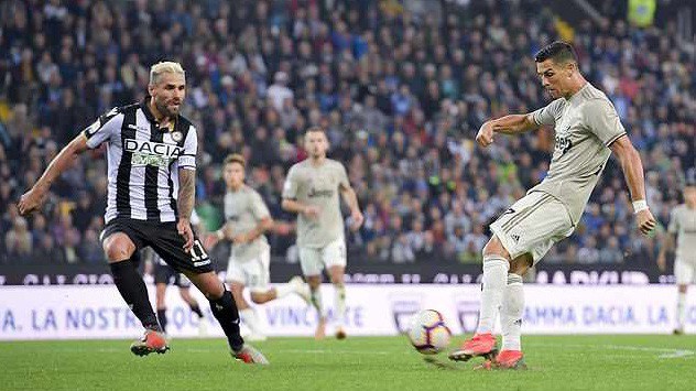 Ronaldo lần đầu ghi bàn sau cáo buộc hiếp dâm