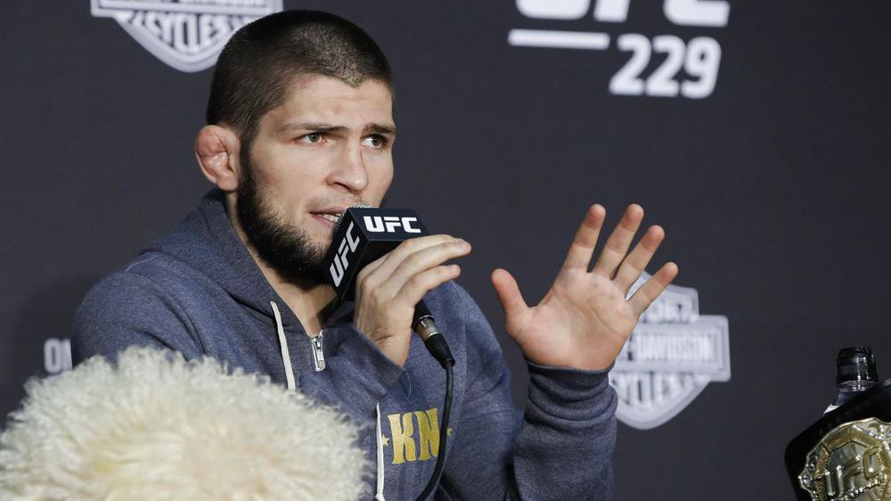 Lãnh đạo Chechnya khen Khabib vì đã biến mặt Conor thành "một bức tranh tô bằng sơn dầu đỏ"