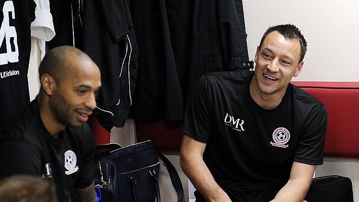 Tại sao Thierry Henry chọn John Terry để chiến đấu cho suất lên hạng cùng Aston Villa?