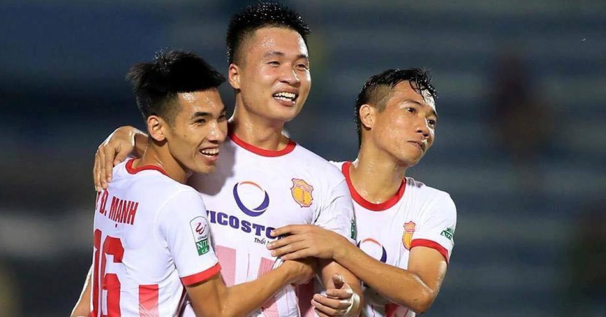 "Chiến binh" Nam Định nói gì khi đá play-off với quân bầu Hiển?