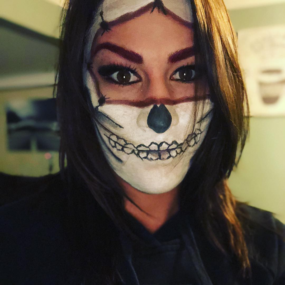 Chùm ảnh: Các sao MMA ăn Halloween như thế nào? - Ảnh 8. Chùm ảnh: Các sao MMA ăn Halloween như thế nào? - Ảnh 8.