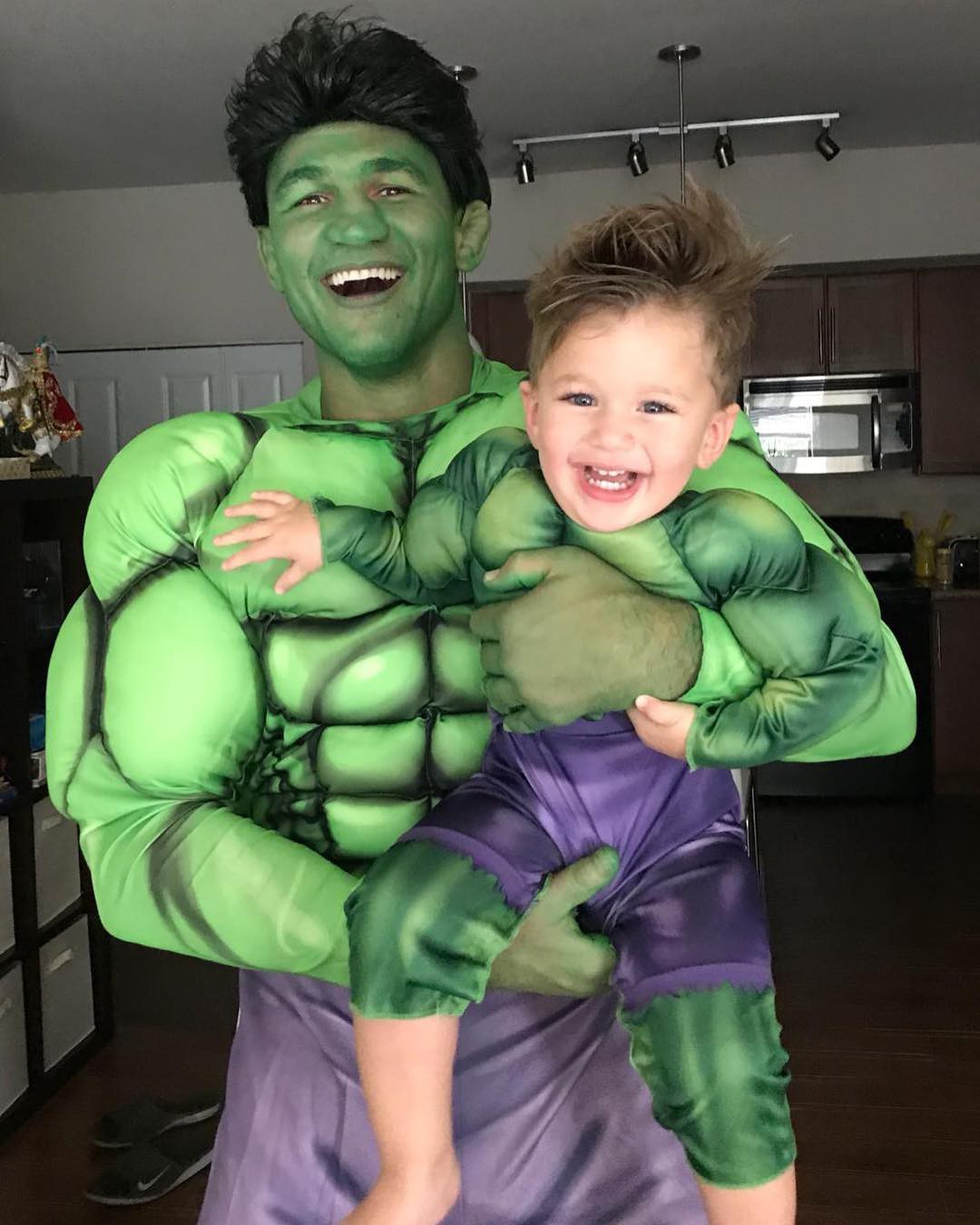 Chùm ảnh: Các sao MMA ăn Halloween như thế nào? - Ảnh 5. Chùm ảnh: Các sao MMA ăn Halloween như thế nào? - Ảnh 5.
