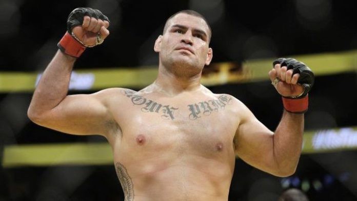 "Quái Vật" Cain Velasquez sắp sửa trở lại
